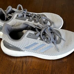 Adidas Cloudfoam Cosmic Size 7.5 Gray/Silver